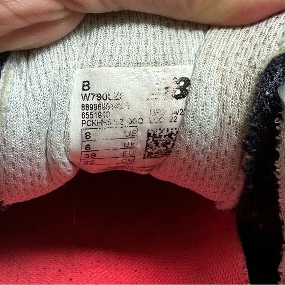 New Balance 790 V6 Running Sneakers - Picture 7 of 8